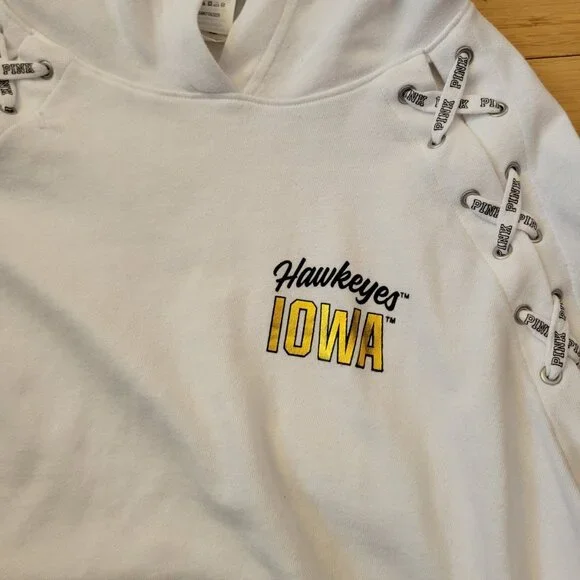 Pink Iowa Hawkeyes Cropped sweatshirt women's medium. - Picture 3 of 6